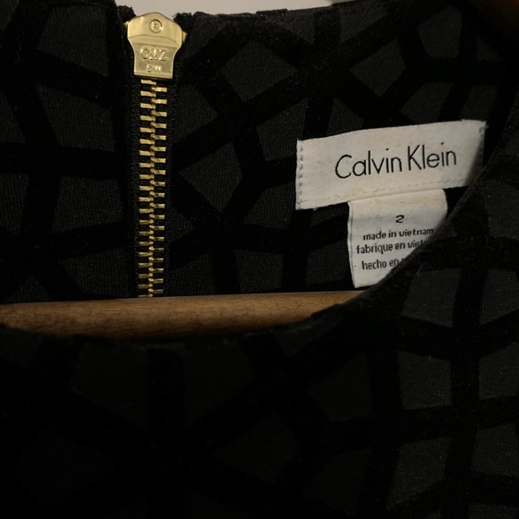 Calvin Klein Sheath Dress - Size 2 - Picture 2 of 5